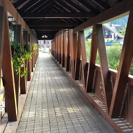 Aich Lovely Mountain View Апартаменты