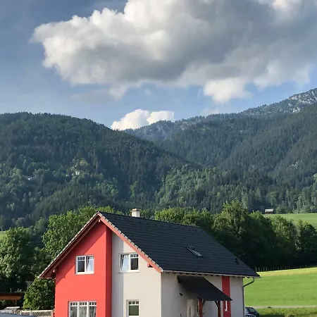 Апартаменты Aich Lovely Mountain View